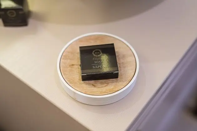 Comfort Tek Büyük Yataklı Oda, Balkon, Avlu Manzaralı