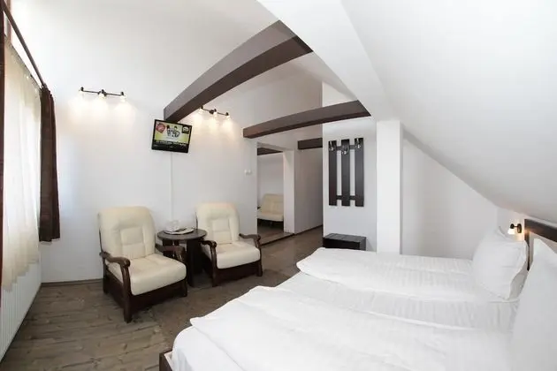 Tek Büyük Yataklı Oda