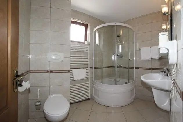 Tek Büyük Yataklı Oda