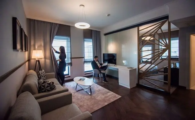 Deluxe Stüdyo Süit