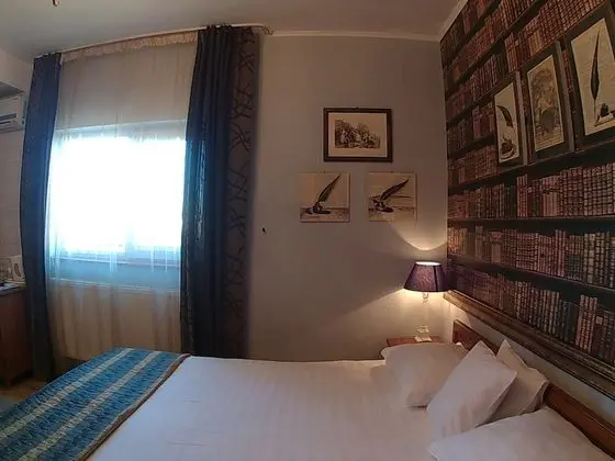 Tek Büyük Yataklı Oda