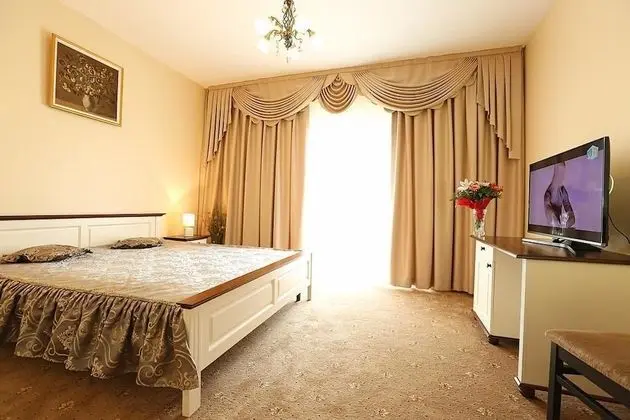 Basic Tek Büyük Yataklı Oda, 1 Büyük (Queen) Boy Yatak