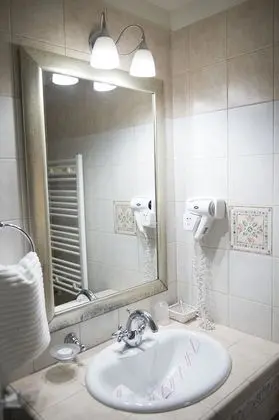 Tek Büyük veya İki Ayrı Yataklı Oda
