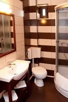 Tek Büyük veya İki Ayrı Yataklı Oda