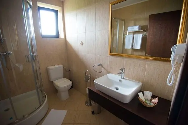 Tek Büyük Yataklı Oda, Balkon