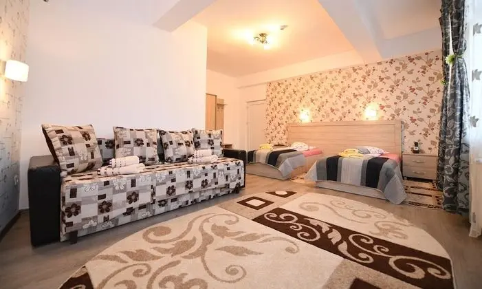 Üç Kişilik Oda