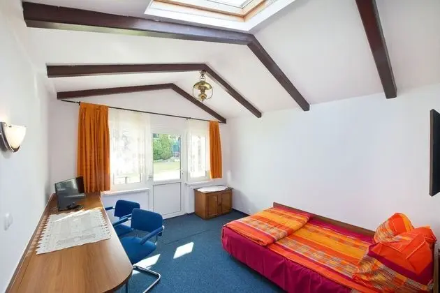 Tek Büyük veya İki Ayrı Yataklı Oda