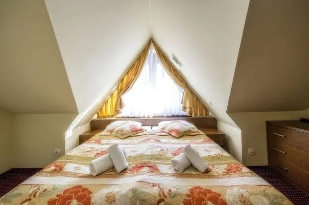 Tek Büyük Yataklı Oda, Balkon