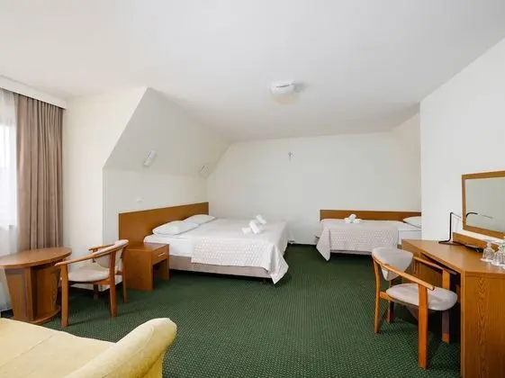 Üç Kişilik Oda, Balkon