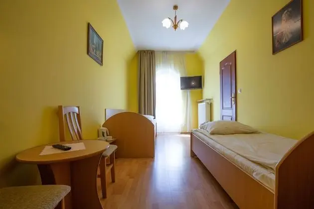 Standard Tek Büyük veya İki Ayrı Yataklı Oda