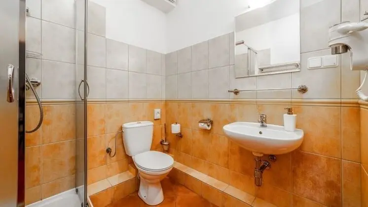 Standard Tek Büyük veya İki Ayrı Yataklı Oda