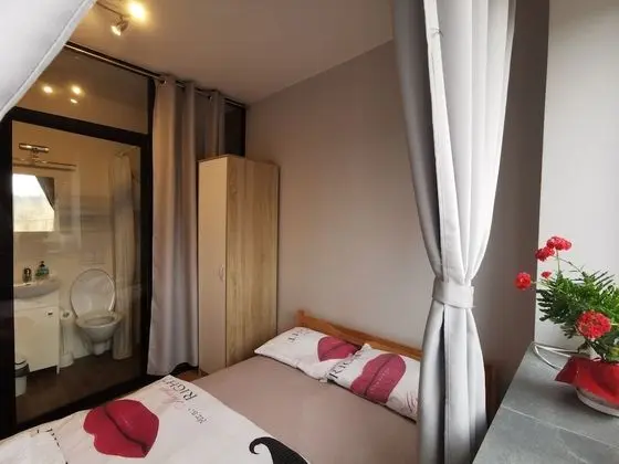 Classic Tek Büyük Yataklı Oda
