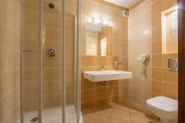 Family Üç Kişilik Oda