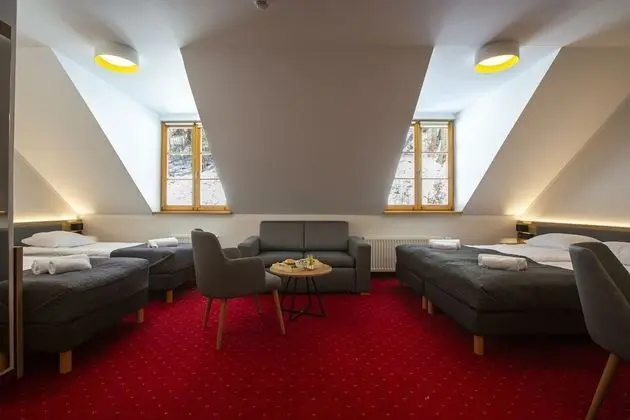 Family Dört Kişilik Oda, Sigara İçilmez