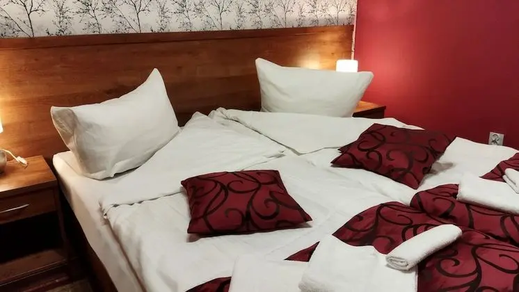 Dört Kişilik Oda (1)