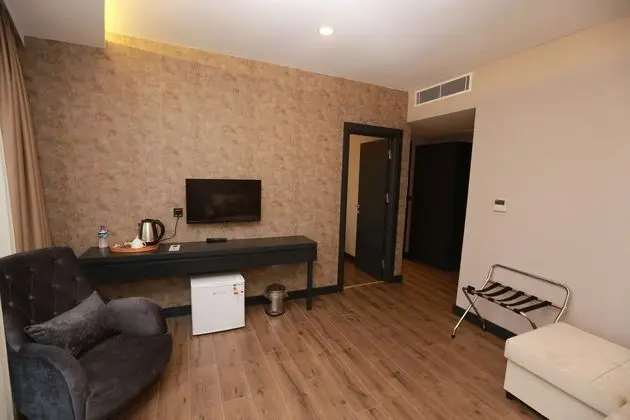 Suit Oda Deniz Manzaralı
