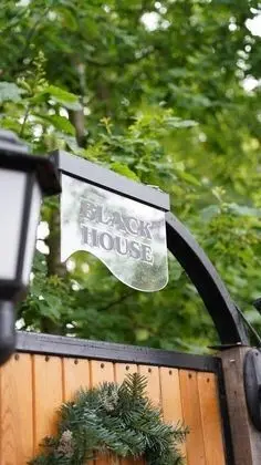 Black House