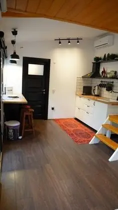 Black House