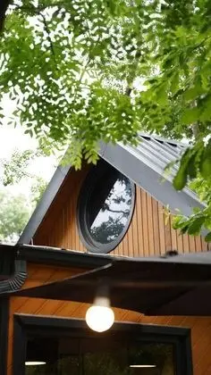 Black House