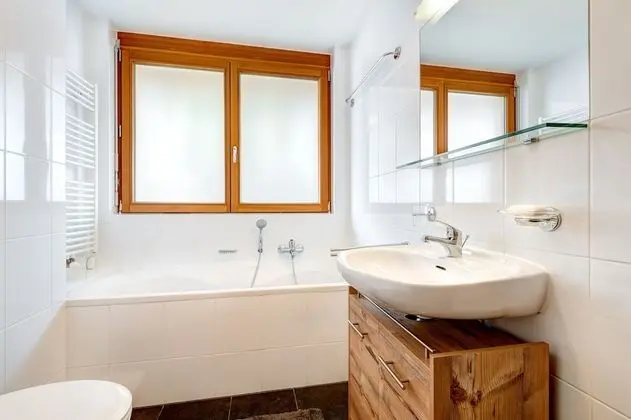 Çatı Katı Süiti (Penthouse) (incl Cleaning Fee, City Tax & Laundry)
