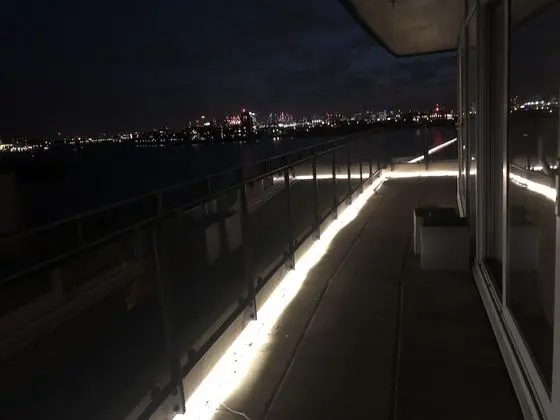 Panoramic Çatı Katı Süiti (Penthouse), 2 Çift Kişilik Yatak, Engellilere Uygun, Nehir Manzaralı