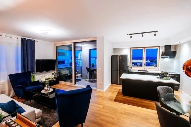 Panoramic Apart Daire, 2 Yatak Odası, Sıcak Su Havuzu, Deniz Manzaralı