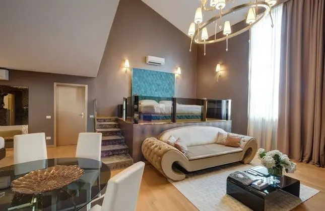 Junior Süit, Şehir Manzaralı