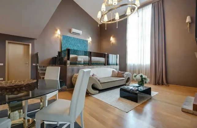 Junior Süit, Şehir Manzaralı