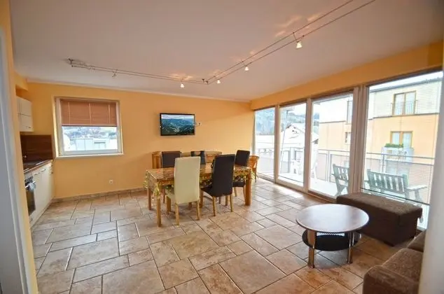 Apart Daire (Penthouse A  Zell am See)