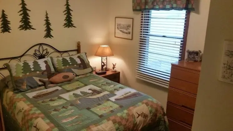 Kır Evi, Göl Manzaralı