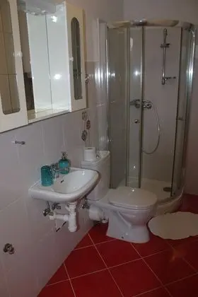 Standard Tek Büyük veya İki Ayrı Yataklı Oda