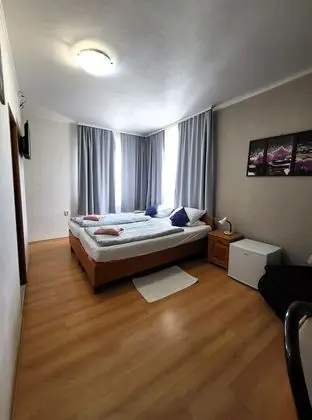 Tek Büyük veya İki Ayrı Yataklı Oda