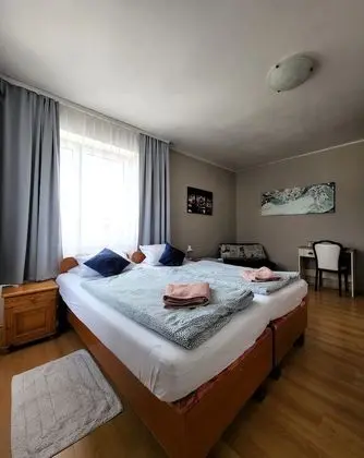 Tek Büyük veya İki Ayrı Yataklı Oda