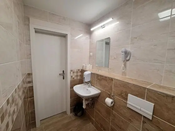 Tek Büyük veya İki Ayrı Yataklı Oda