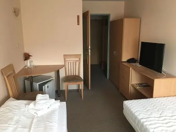 Tek Büyük Yataklı Oda