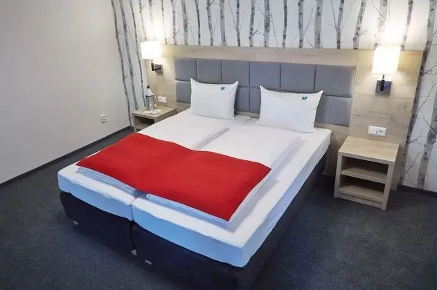 Comfort Tek Büyük Yataklı Oda, Bahçe Manzaralı