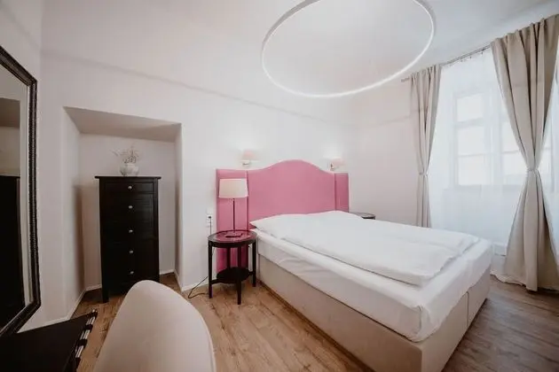 Basic Tek Büyük Yataklı Oda, 1 Yatak Odası