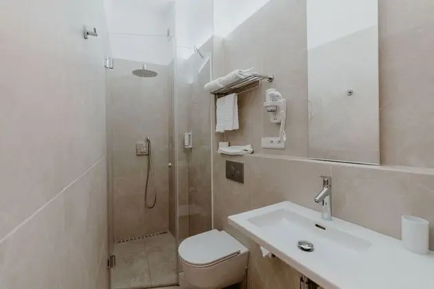 Basic Tek Büyük Yataklı Oda, 1 Yatak Odası