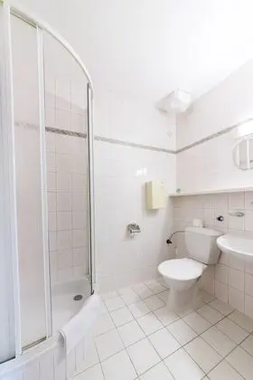 Basic Tek Büyük Yataklı Oda, 1 Yatak Odası