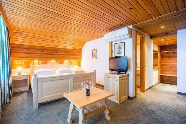 Comfort Tek Büyük Yataklı Oda