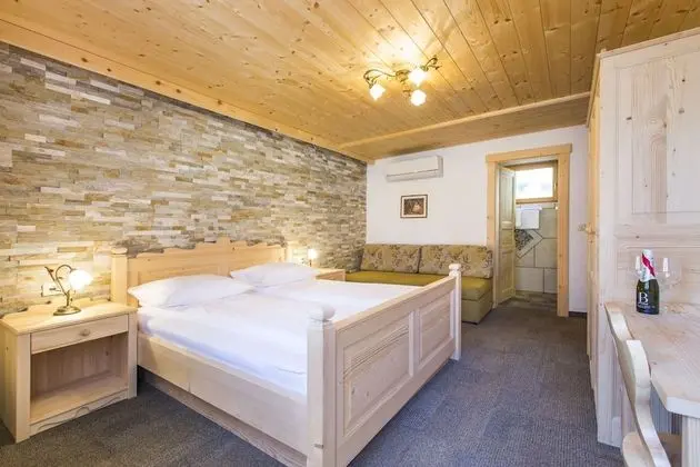 Standard Tek Büyük Yataklı Oda, Bahçe Manzaralı