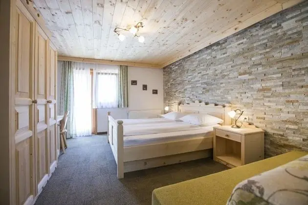 Standard Tek Büyük Yataklı Oda, Bahçe Manzaralı