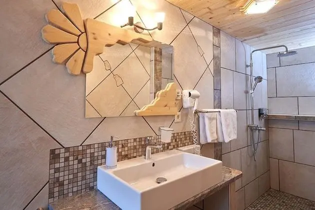 Superior Tek Büyük Yataklı Oda