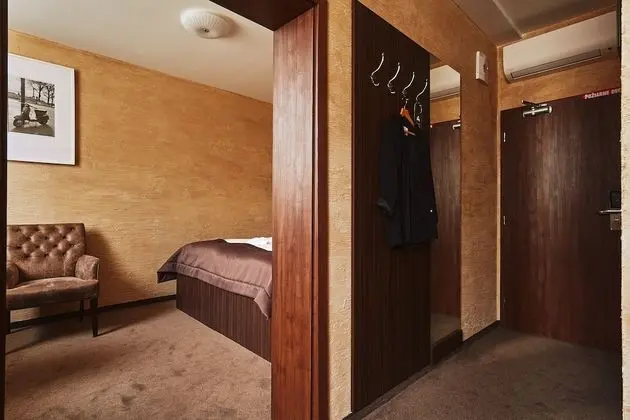 Business Tek Büyük Yataklı Oda