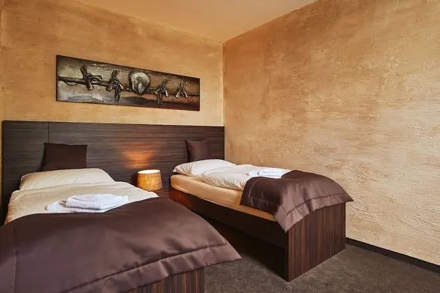 Business Tek Büyük Yataklı Oda