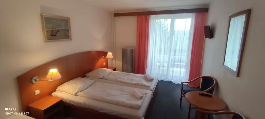 Üç Kişilik Oda (+ Extrabed)