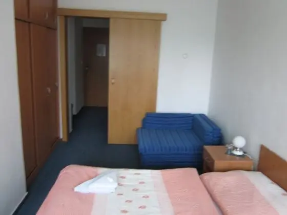 Tek Büyük Yataklı Oda, Balkon