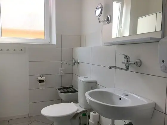 Standard Üç Kişilik Oda, Ortak Banyo