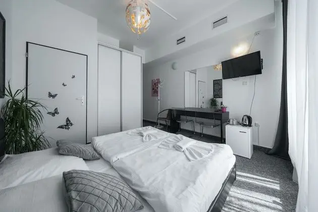 Standard Tek Büyük Yataklı Oda