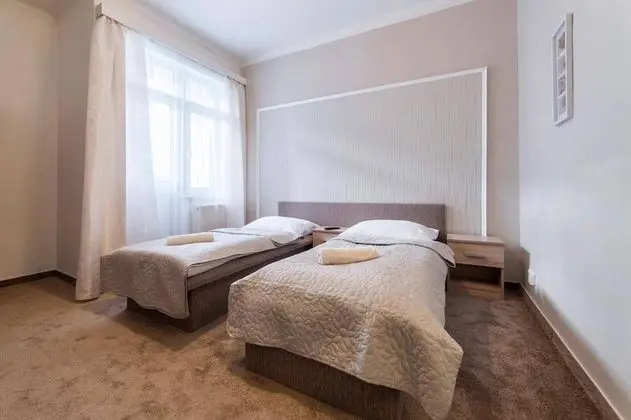 Tek Büyük veya İki Ayrı Yataklı Oda